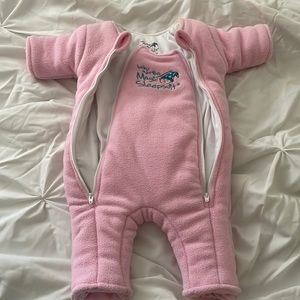 Magic Merlin sleepsuit size small 12-18 lbs